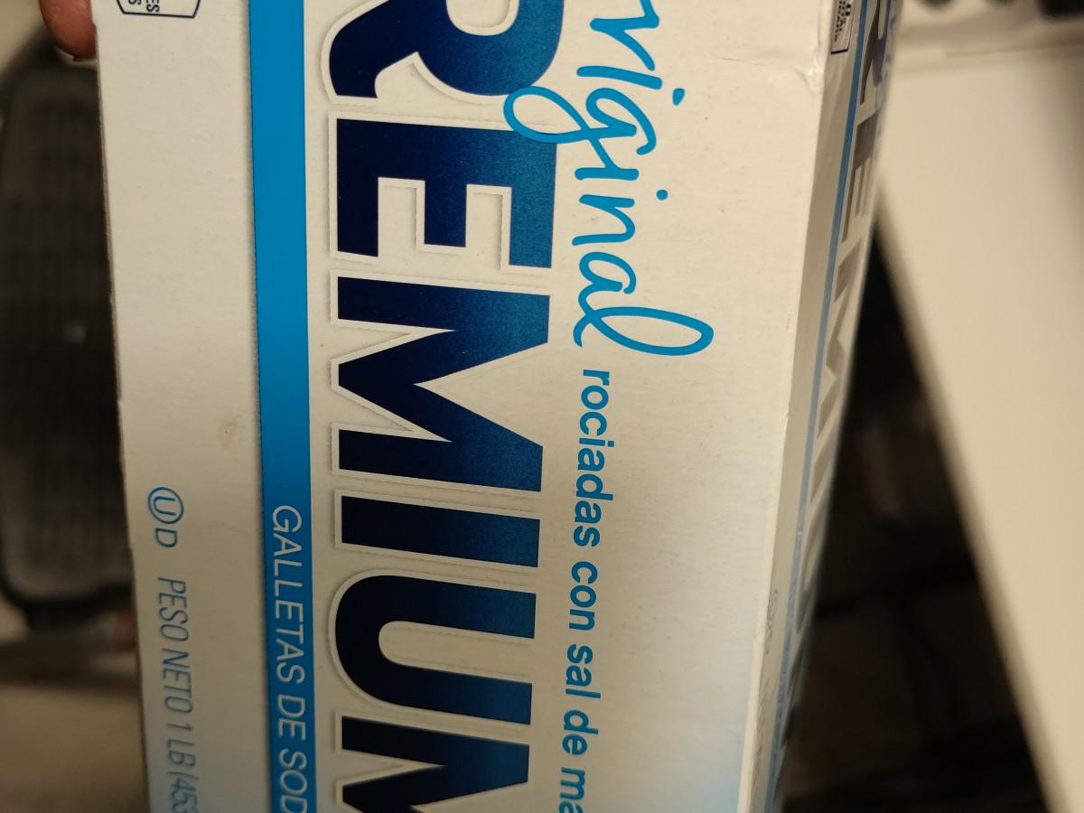 Premium Saltine Crackers, Original Nutrition Facts Eat This Much