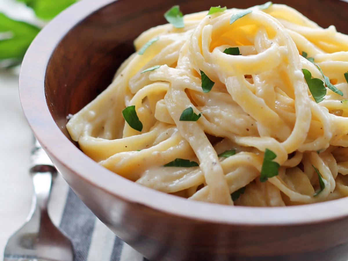 Skinny Fettuccine Alfredo Recipe and Nutrition Eat This Much