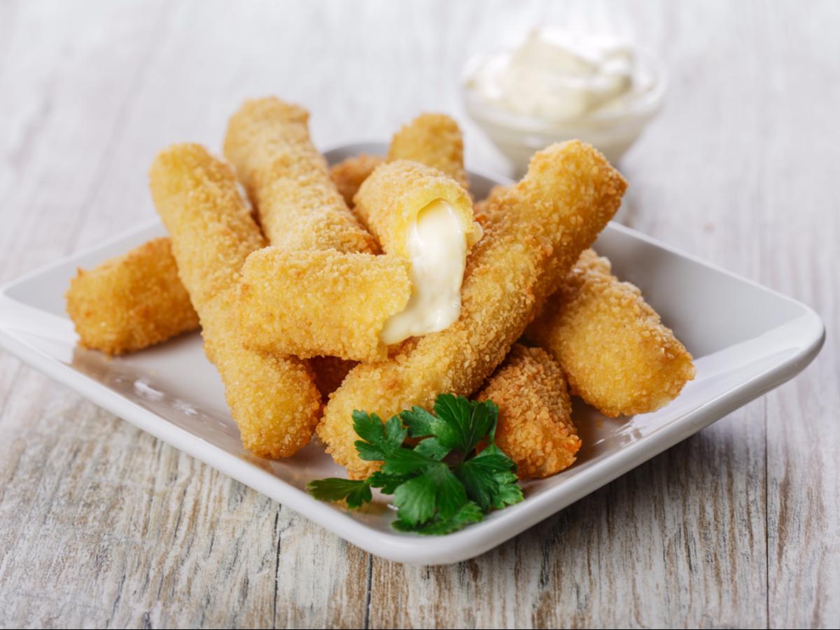 Fried Mozzarella Sticks Nutrition Facts Eat This Much