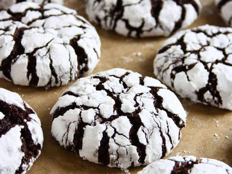 Christmas Crinkle Cookies