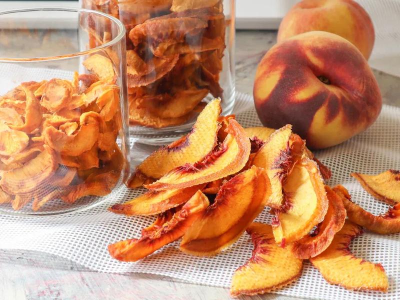 Dried peaches