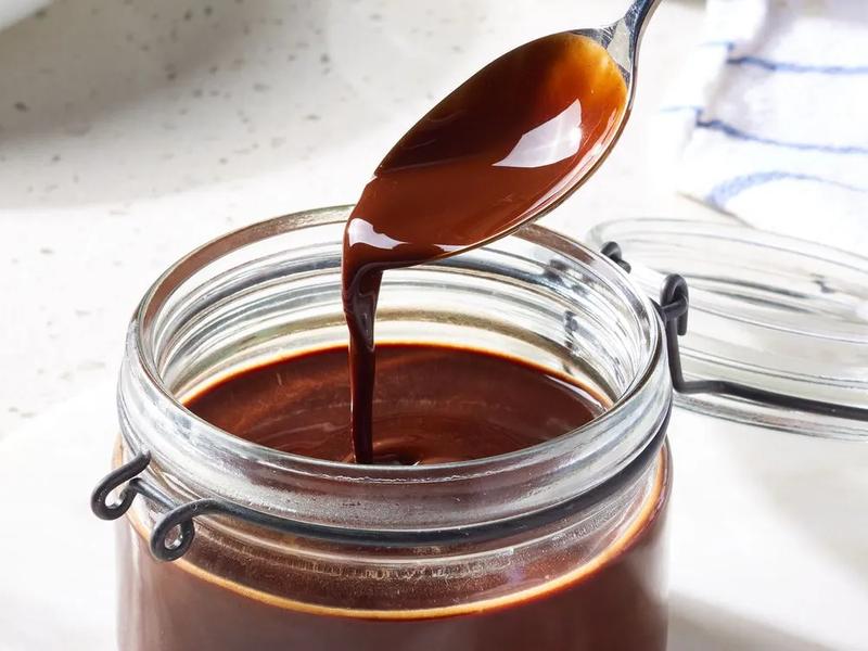 Chocolate syrup