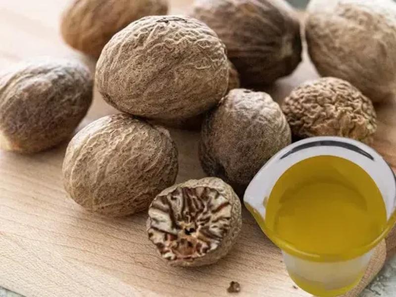 Nutmeg butter oil