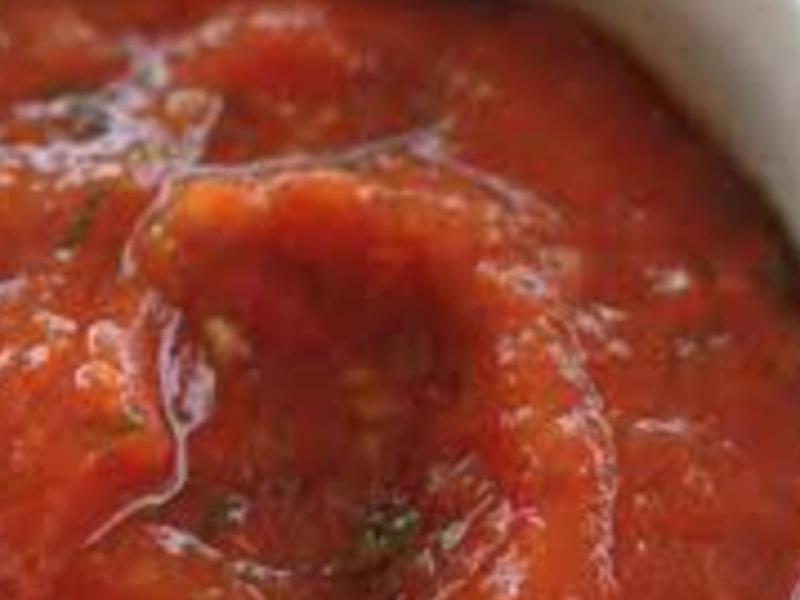 Spicy red pepper sauce