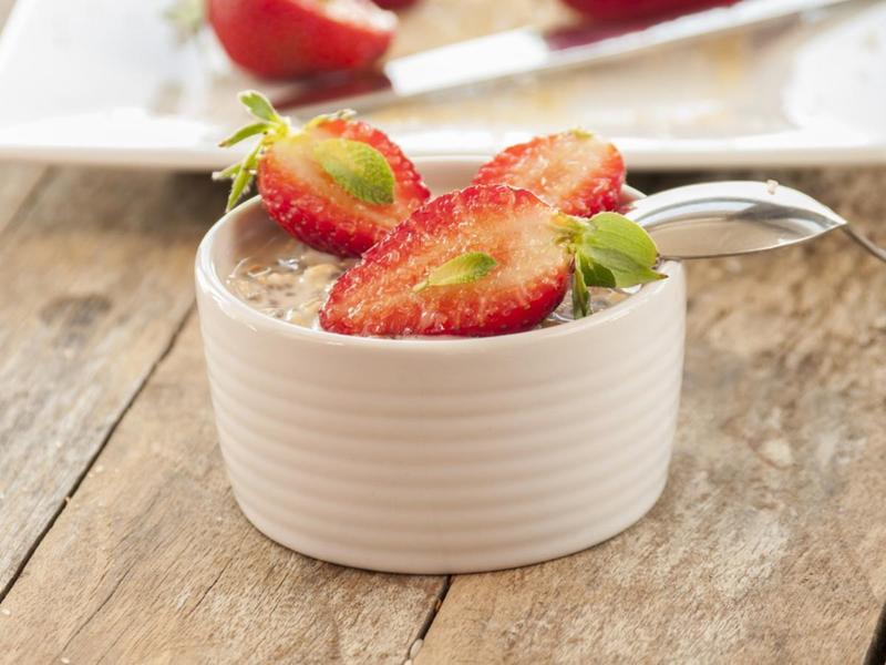 Keto Strawberry Oatmeal