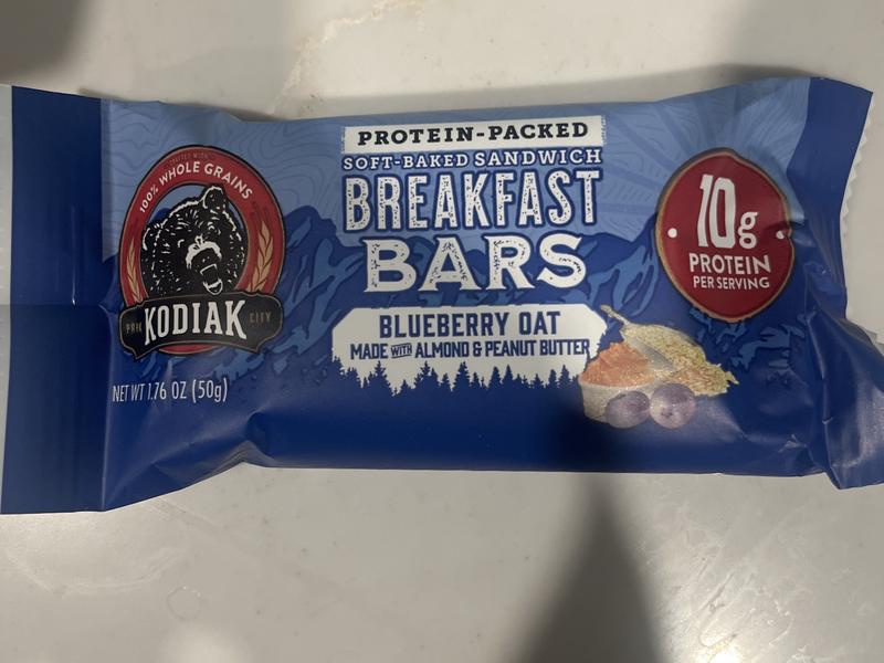 Blueberry Oat Soft-Baked Sandwich Breakfast Bar