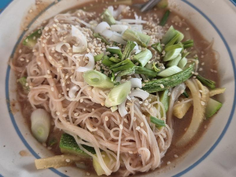 Zucchini Peanut Noodles