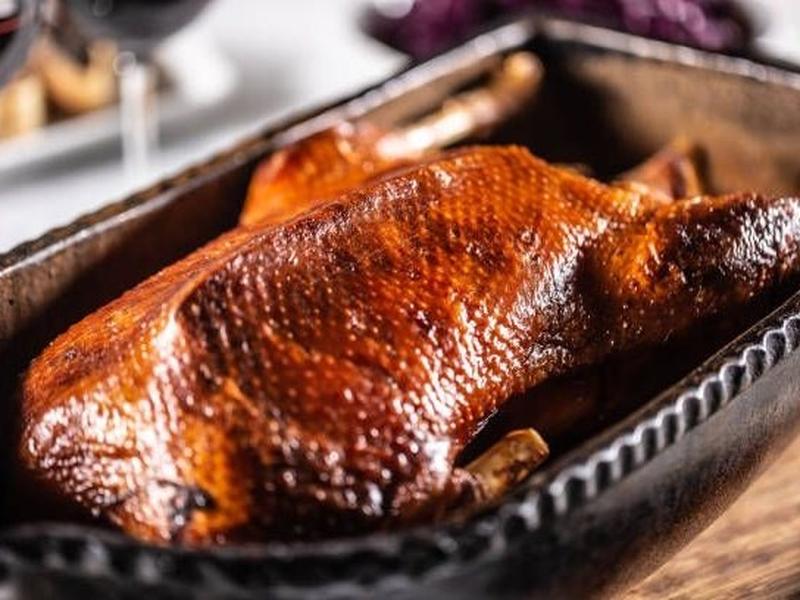 Goose, meat and skin