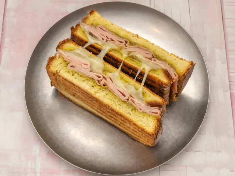 Turkey and Artichoke Grilled Cheese