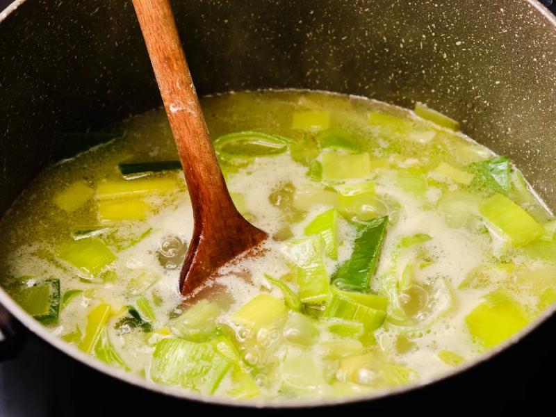 Artichoke and Leek Soup