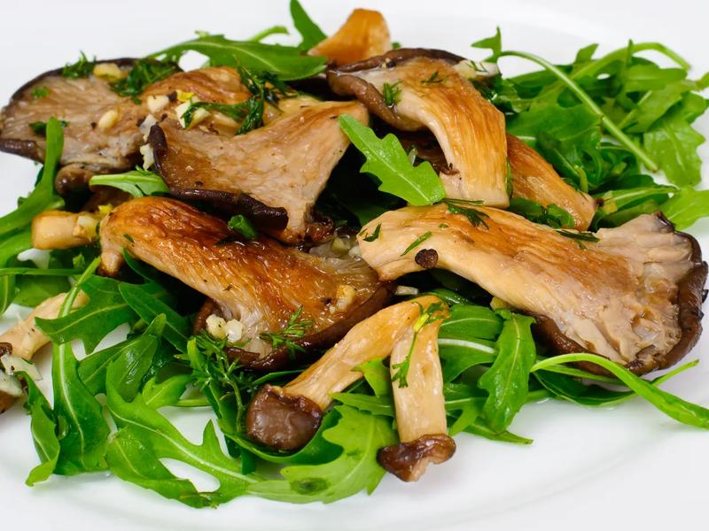 Sautéed Oyster Mushrooms with Arugula
