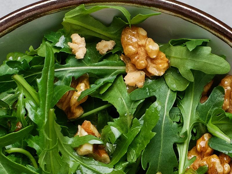 Arugula and Walnut Salad with Balsamic Vinaigrette