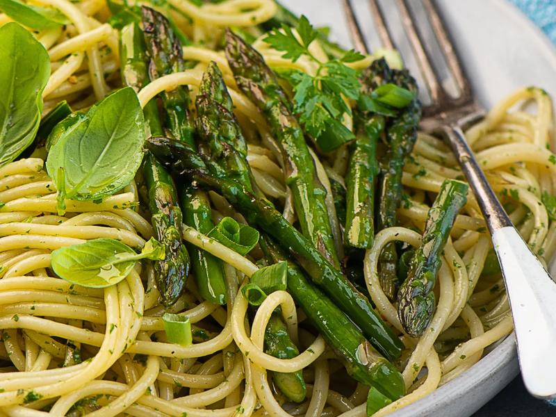 Pesto Pasta with Asparagus