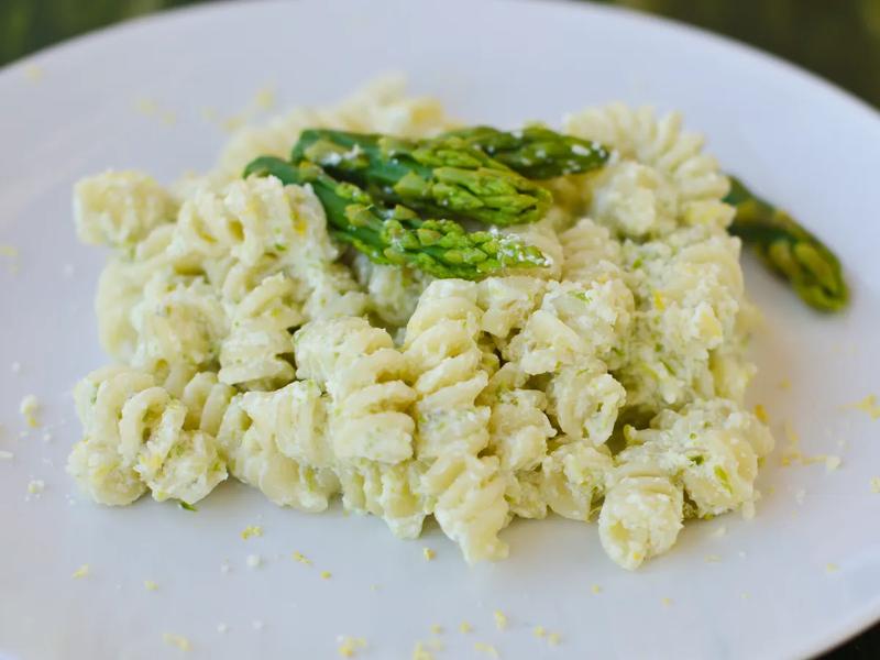 Asparagus and Ricotta Pasta
