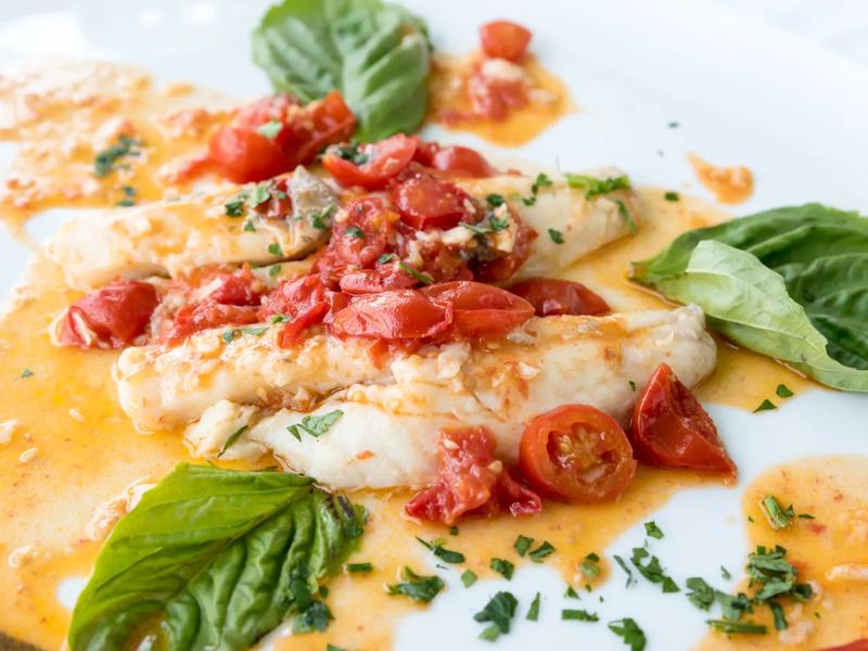 Pan-Seared Cod with Cherry Tomatoes and Basil
