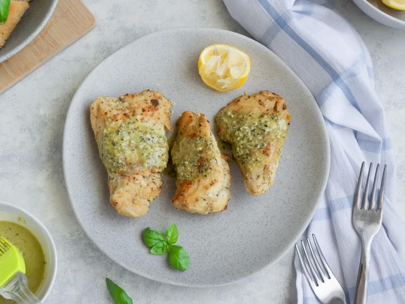 Grilled Chicken with Basil Pesto Yogurt Sauce