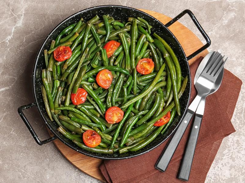 Sautéed Balsamic Green Beans and Cherry Tomatoes