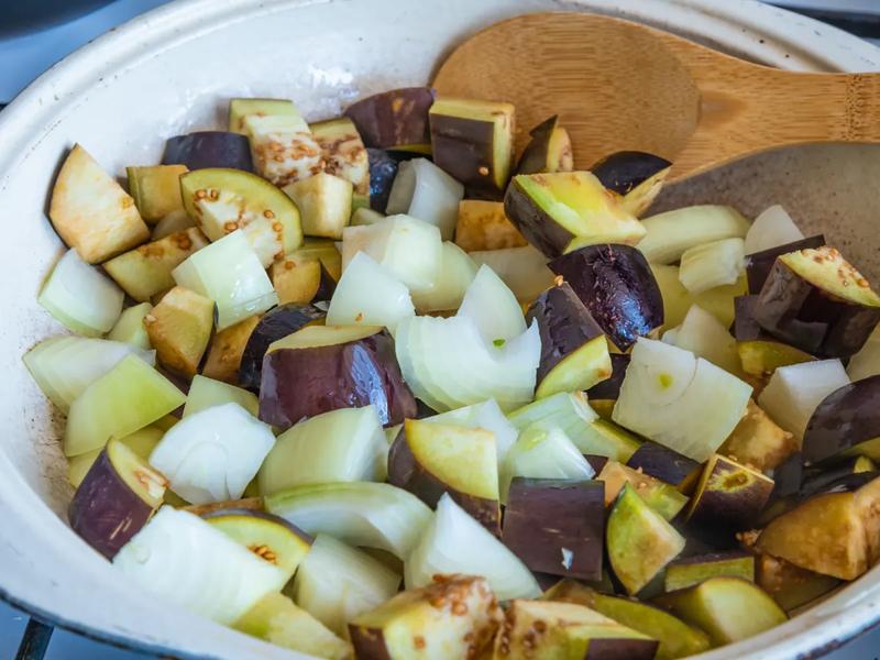 Sautéed Eggplant and Onions with Basil
