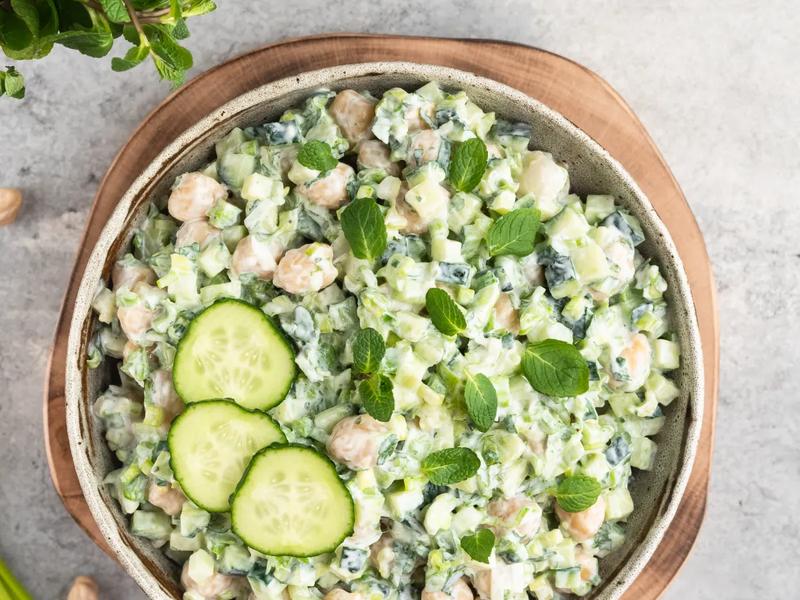 Chickpea Cucumber Yogurt Salad