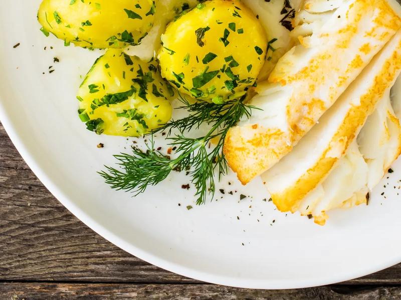 Pan-Seared Cod with Lemon Dill Potatoes