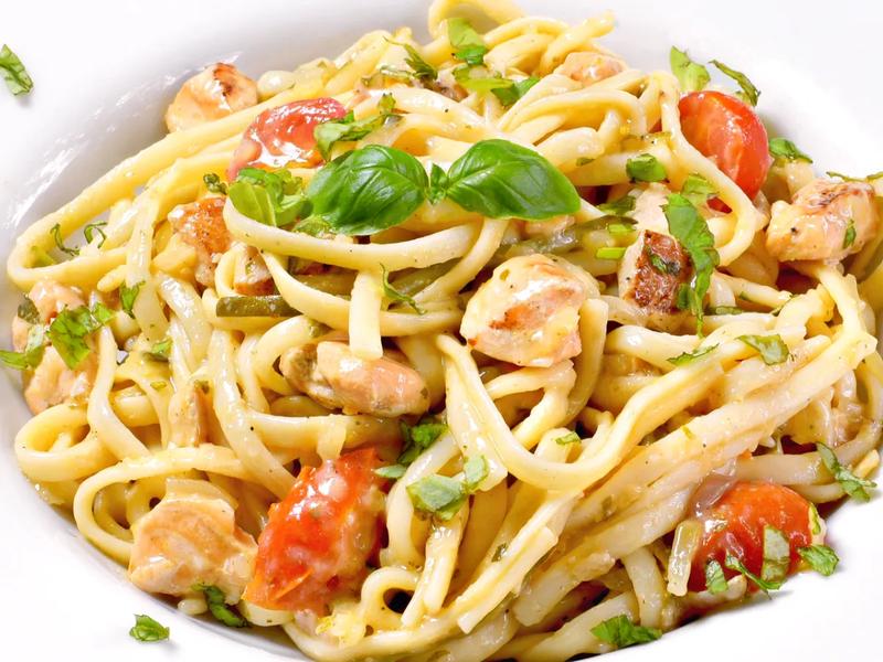 Salmon Pasta with Cherry Tomatoes and Basil