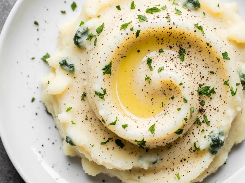 Sour Cream and Parsley Mashed Potatoes
