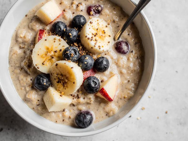 Fruity Date Oatmeal