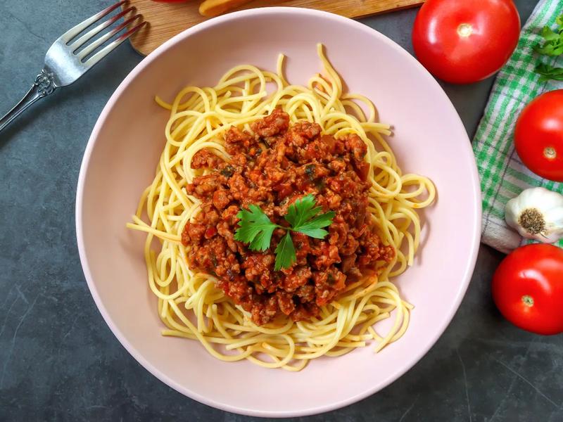 Simple Spaghetti and Meat Sauce