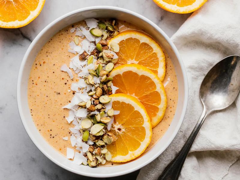 Carrot Cake Smoothie Bowl