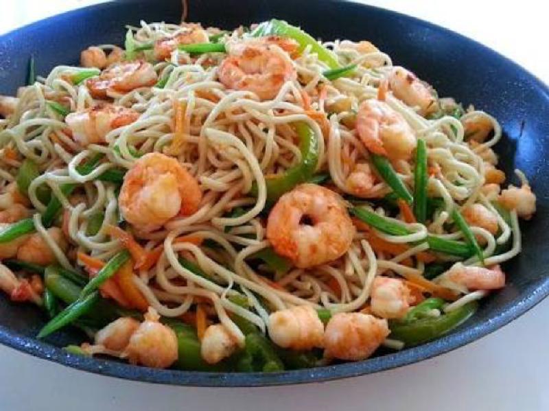 Spicy Shrimp Chow Mein