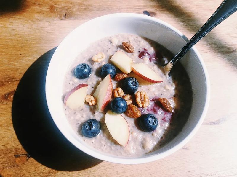 Cinnamon Blueberry Oatmeal