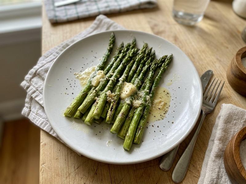 Asparagus with Horseradish Butter