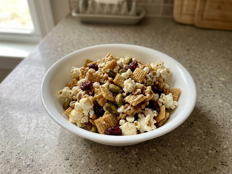 Cinnamon Caramel Corn Chex Mix
