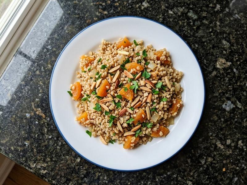 Bulgur with Apricots and Almonds