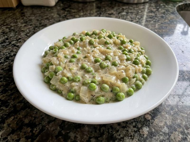 Creamed Peas and Onions