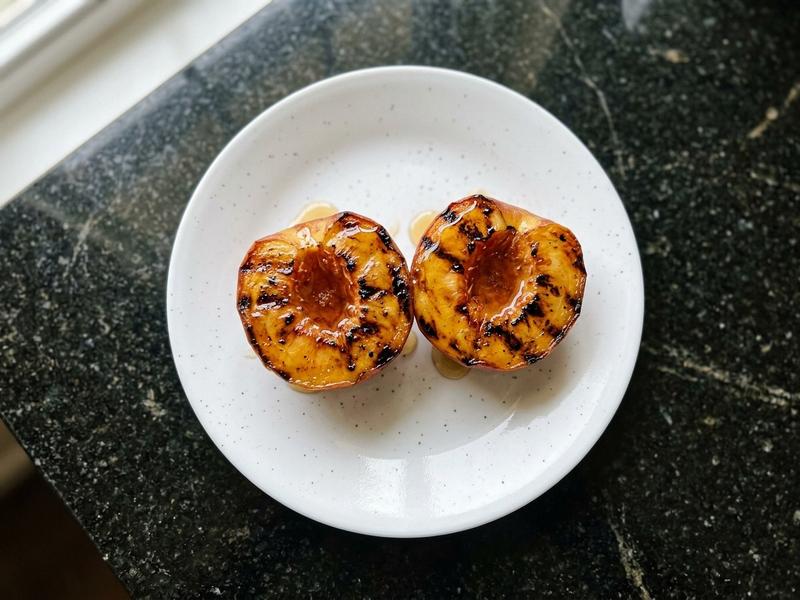 Grilled Peaches with Honey