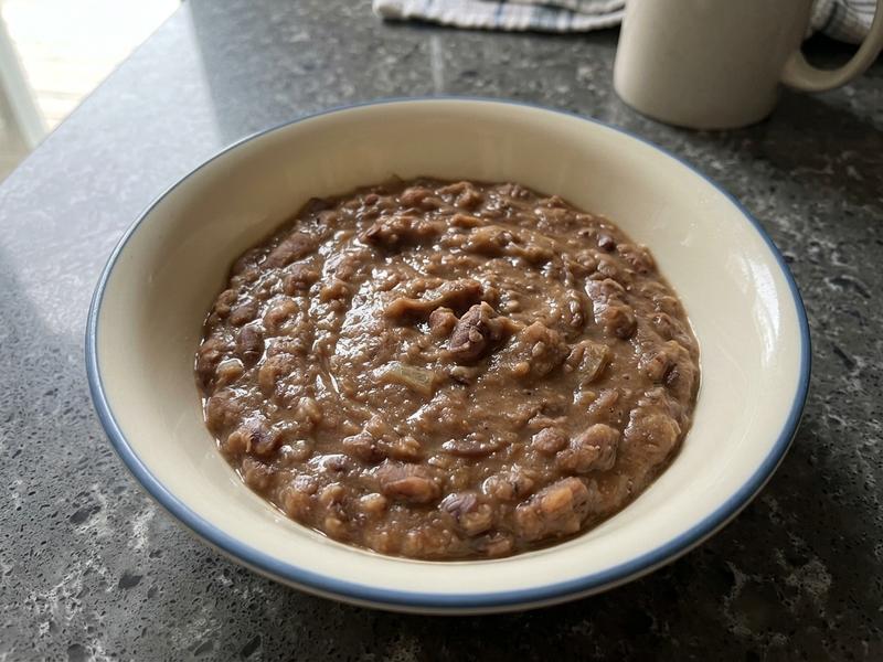 Slow Cooker Garlic Refried Beans