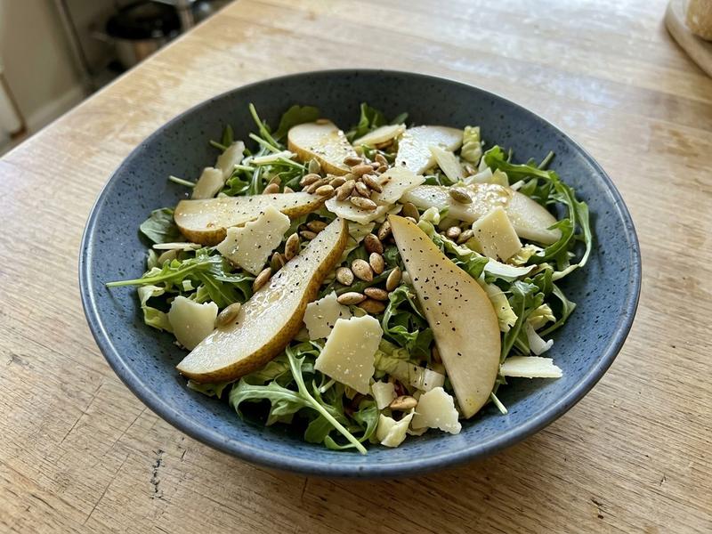 Spicy Green Salad with Manchego and Pears
