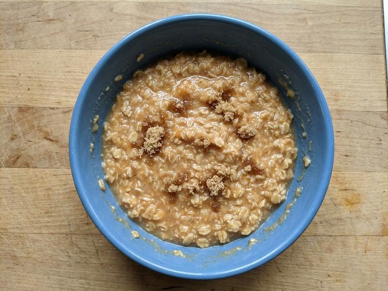 Oatmeal and peaches