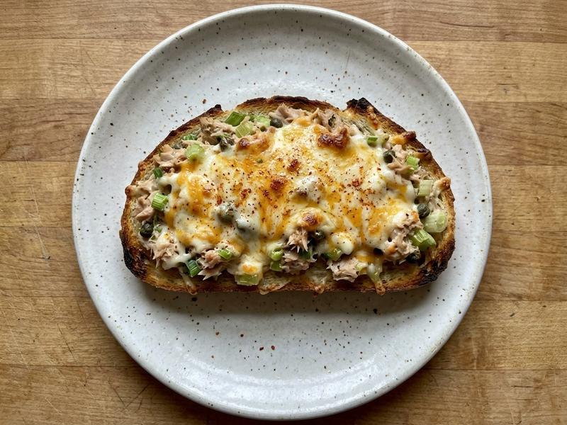 Spicy Capers Tuna Melt