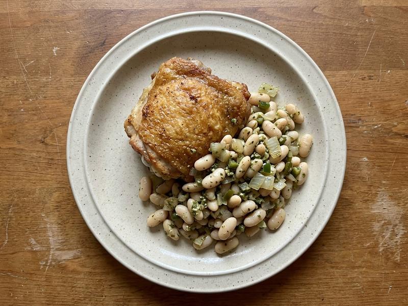 Crispy Chicken Thighs with White Beans