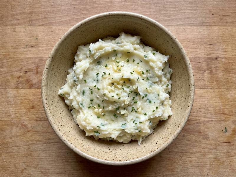 Garlic and Chive Mashed Potatoes