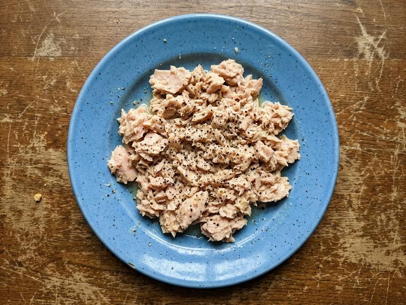 Simple Lemon Pepper Tuna