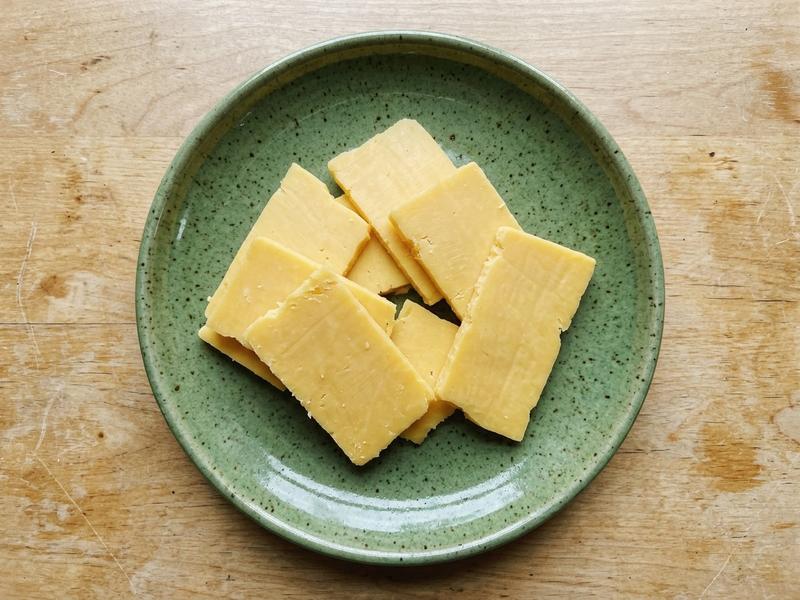 Cheese slices