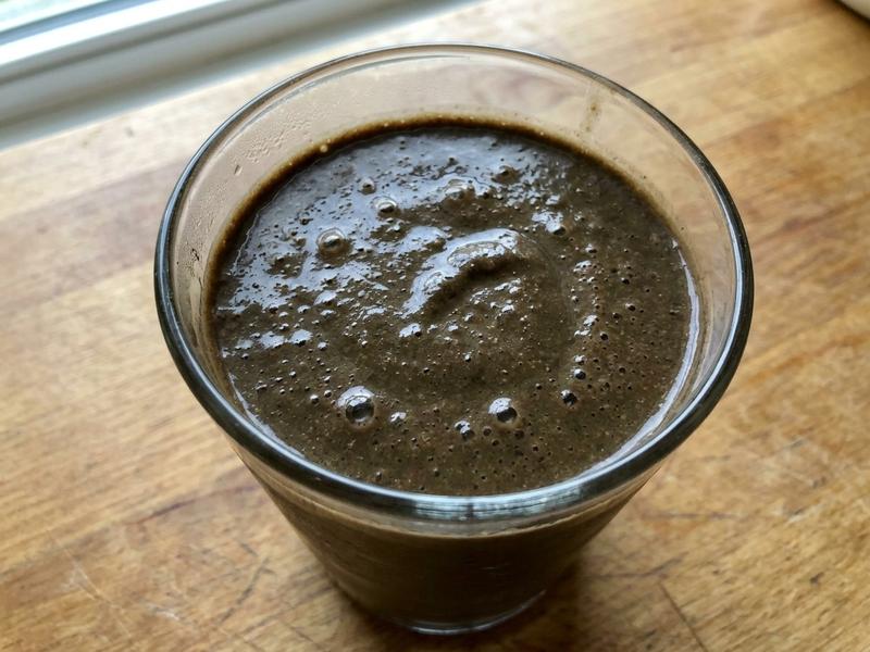 Spinach, Black Bean, and Banana Smoothie