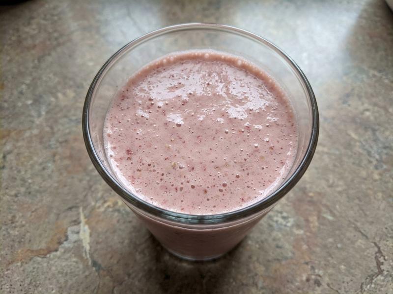 Strawberry Oatmeal Almond Smoothie