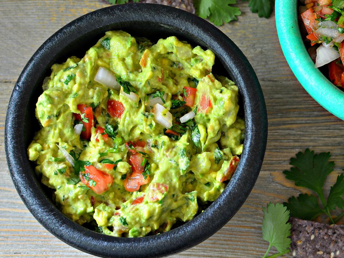 Simple Guacamole Recipe and Nutrition Eat This Much