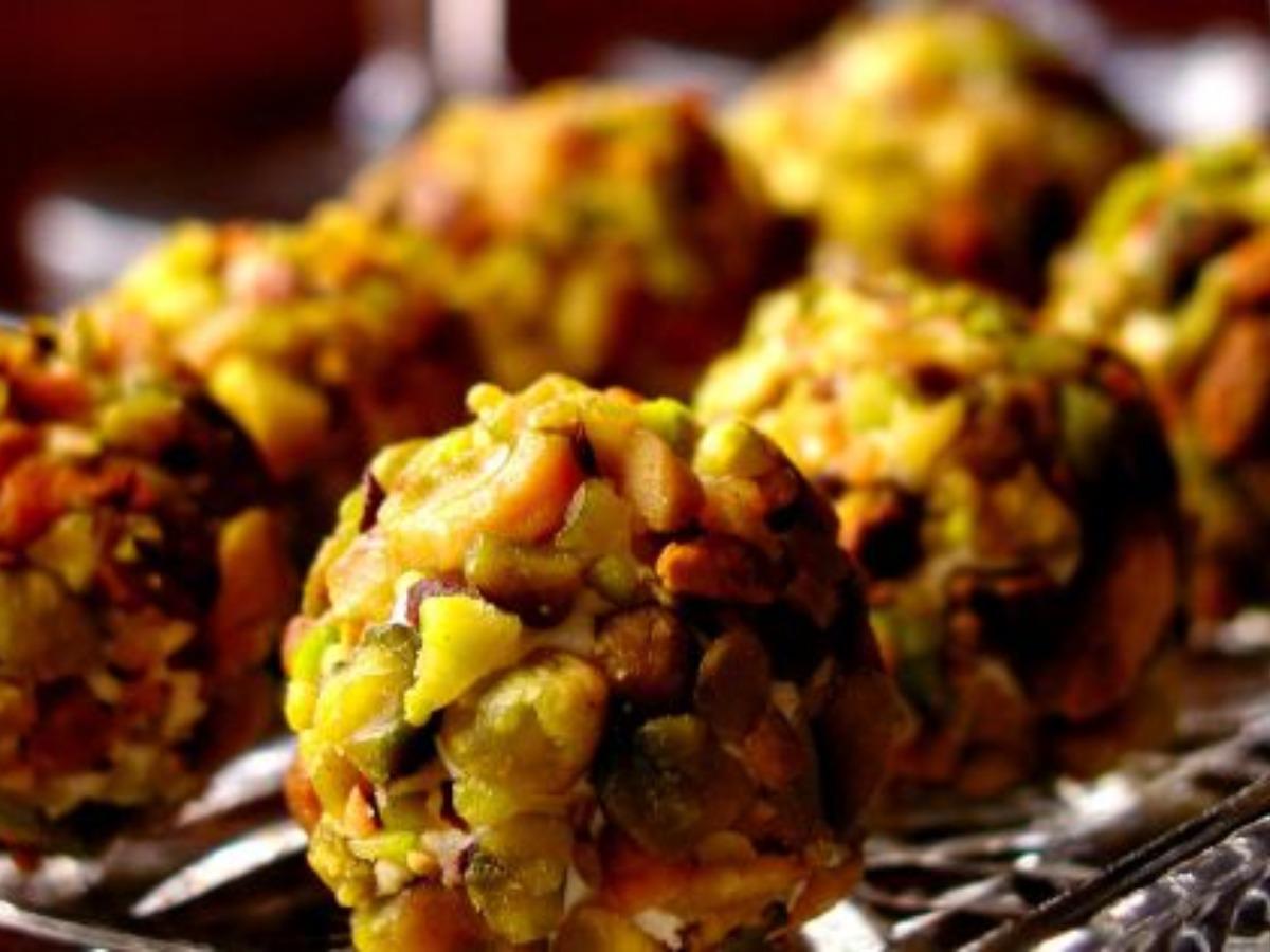 PistachioCrusted Goat Cheese Balls Recipe and Nutrition Eat This Much