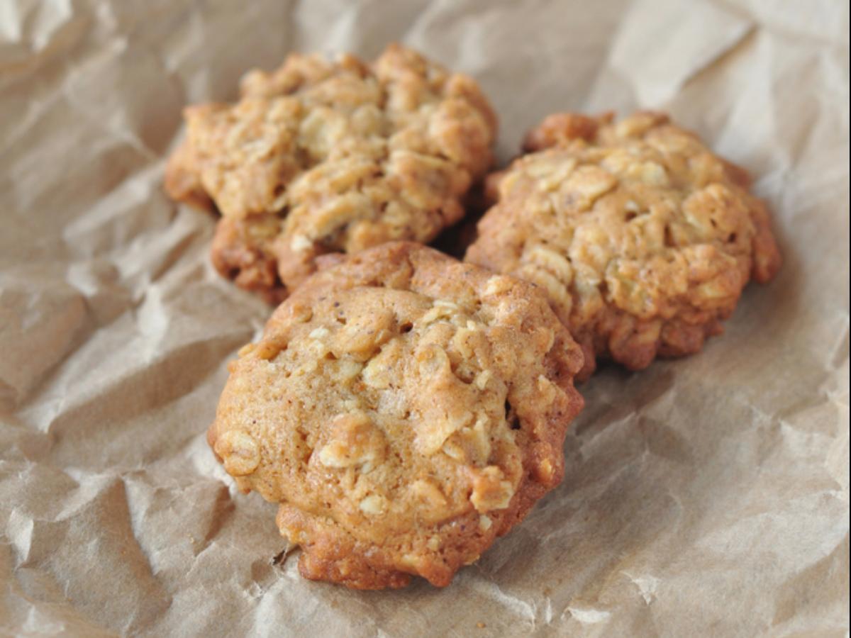 Martha Stewart s Healthy Oatmeal Cookies Recipe And Nutrition Eat 