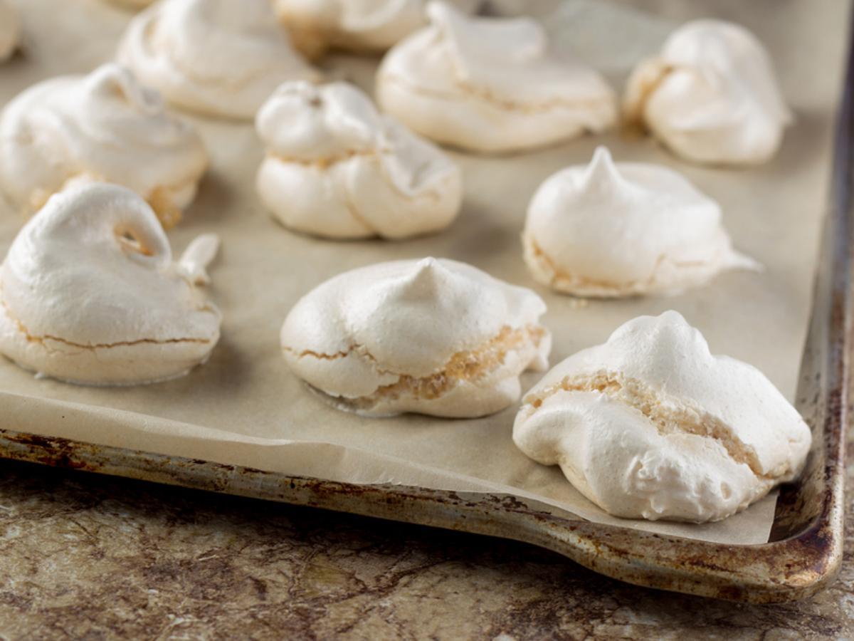 Meringues Recipe and Nutrition Eat This Much